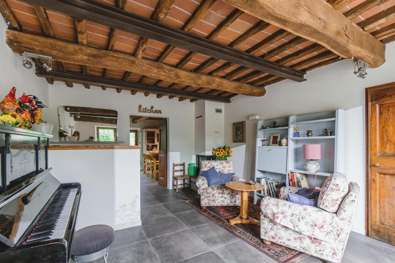 Agriturismo Le Fonti ポンタッシエーヴェ エクステリア 写真