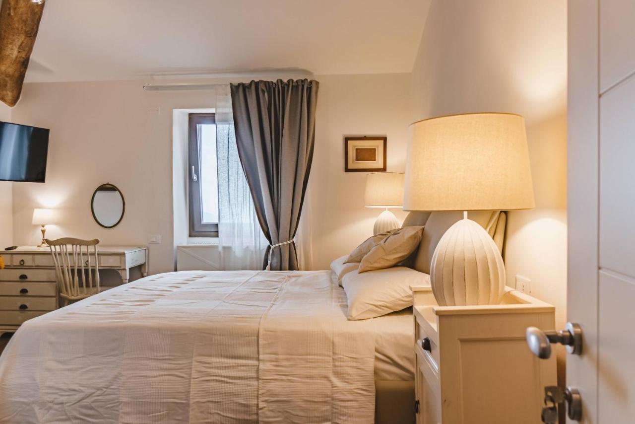 Agriturismo Le Fonti ポンタッシエーヴェ エクステリア 写真
